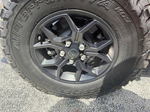 Used 2024 Jeep Wrangler Sport AWD/4WD image 40