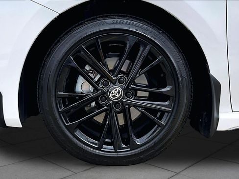 Used 2026 Toyota Camry SE w/ Convenience Package image 11