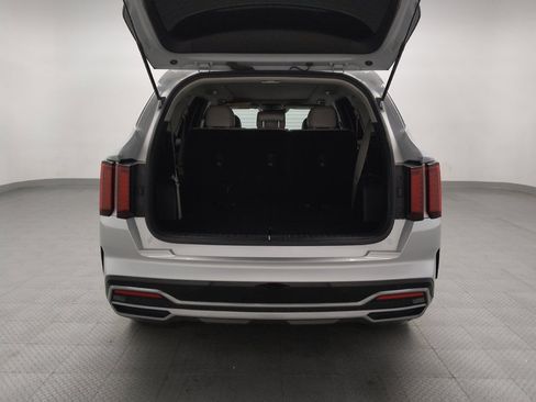 Used 2022 Kia Sorento S w/ Panoramic Sunroof Package image 29