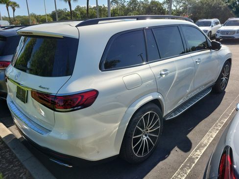Certified 2023 Mercedes-Benz GLS 450 4MATIC image 3
