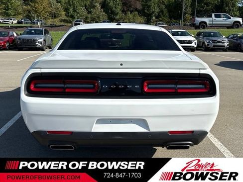 Used 2022 Dodge Challenger R/T RWD image 4