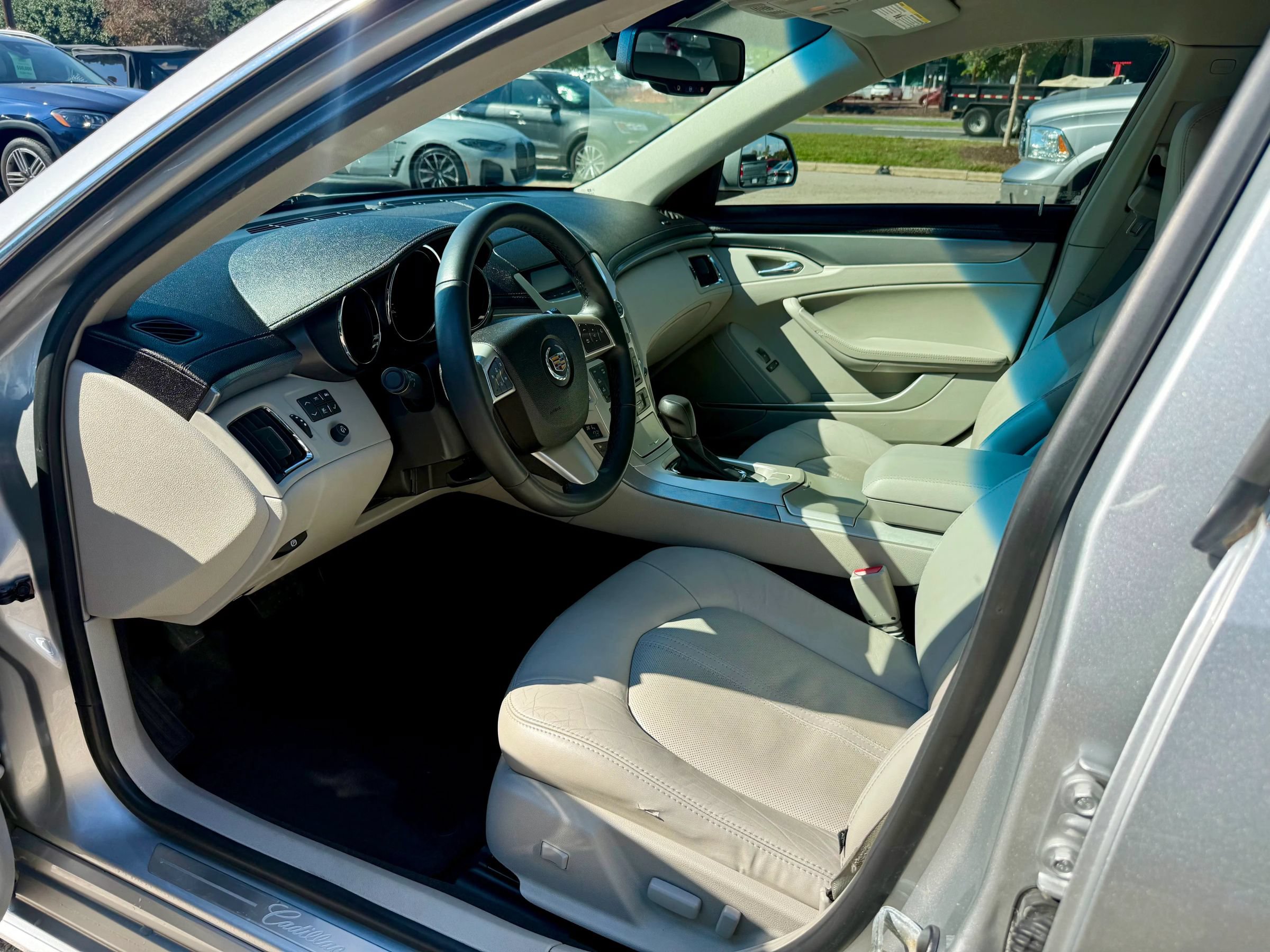 Used 2013 Cadillac CTS Luxury RWD image 9