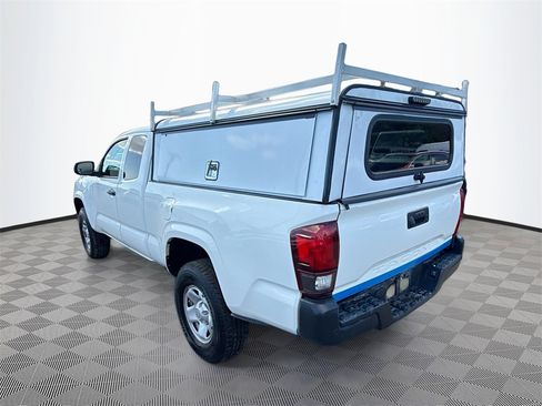 Used 2021 Toyota Tacoma SR image 30