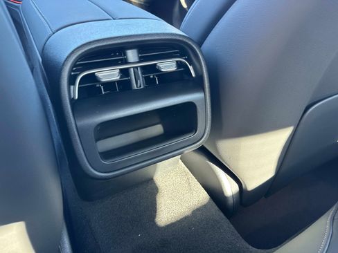 New 2026 Mercedes-Benz E 53 AMG e 4MATIC Sedan image 12