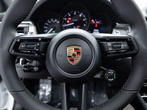 Certified 2026 Porsche Macan AWD/4WD image 14