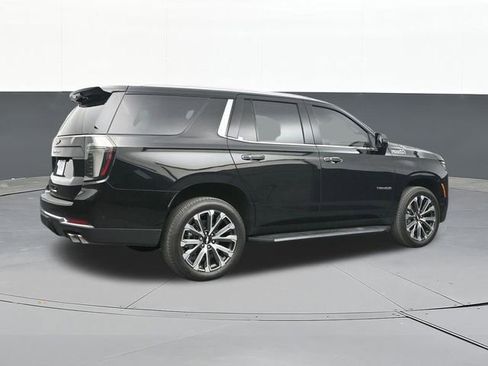 Used 2025 Chevrolet Tahoe High Country w/ Sun And Tow Package AWD/4WD image 16