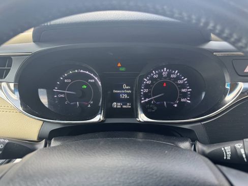 Used 2013 Toyota Avalon XLE Touring FWD image 38