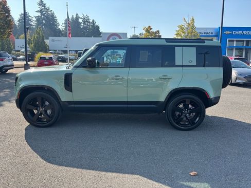 Used 2023 Land Rover Defender 110 75th Limited Edition image 8