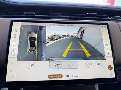 New 2026 Land Rover Range Rover SE image 17