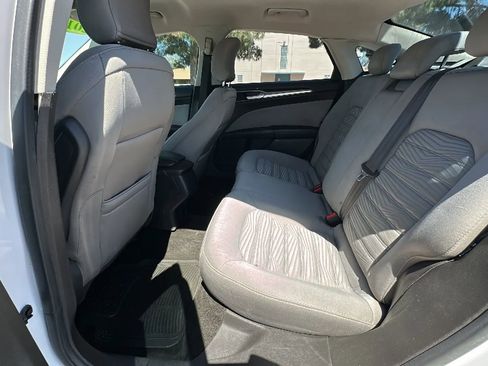 Used 2016 Ford Fusion S FWD image 9