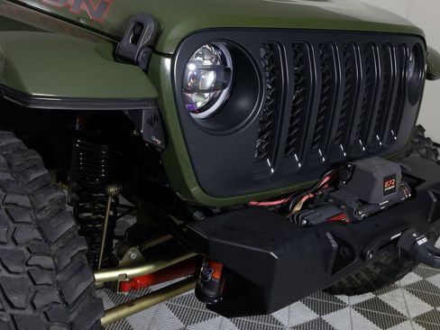 Used 2023 Jeep Gladiator Rubicon w/ LED Lighting Group image 41