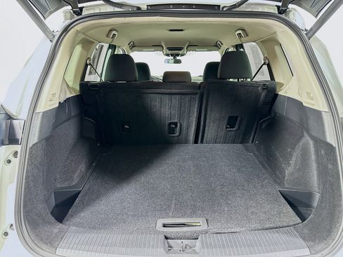 Used 2025 Nissan Rogue SV image 26