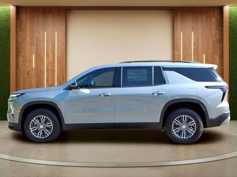 New 2026 Chevrolet Traverse LT w/ Driver Confidence Package FWD image 27