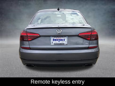 Used 2018 Volkswagen Passat 3.6 FWD image 7