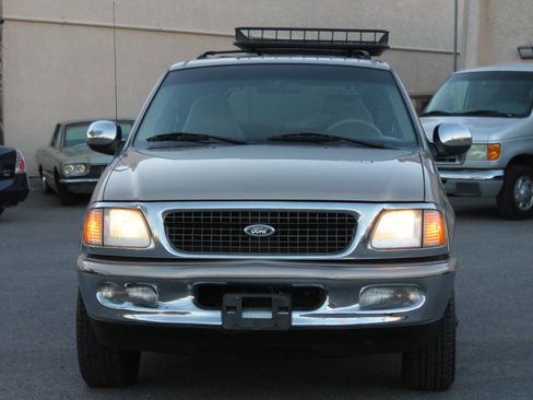 Used 1998 Ford Expedition XLT image 3
