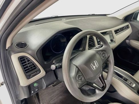Used 2022 Honda HR-V LX image 10