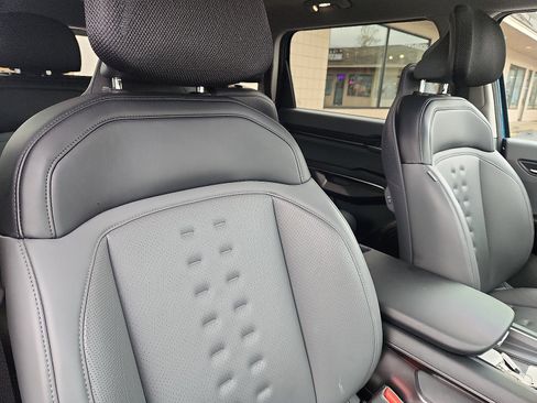 Used 2024 Kia EV9 Wind image 35