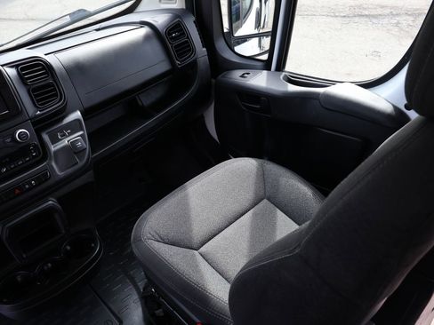 Used 2023 RAM ProMaster 2500 image 15