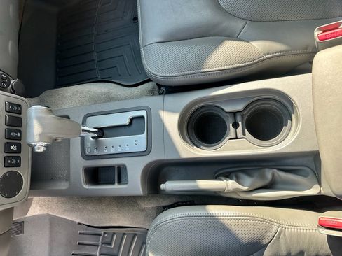 Used 2017 Nissan Frontier SL image 12