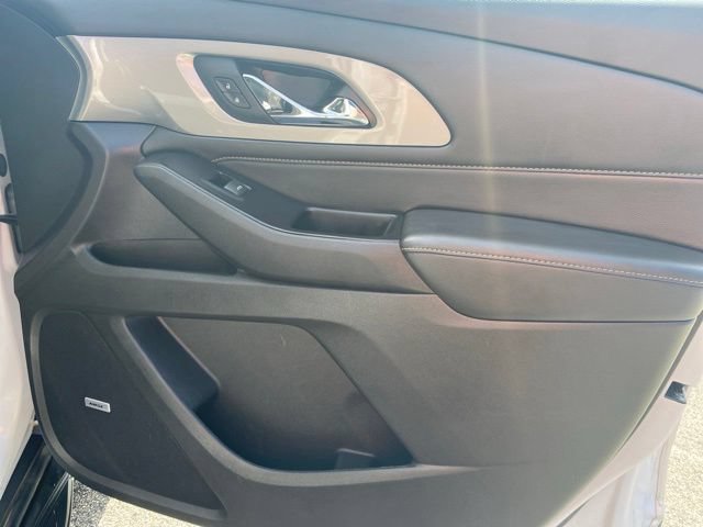 Used 2018 Chevrolet Traverse LT w/ LPO, 'HIT The Road' Package FWD image 42