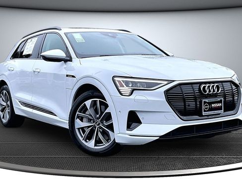 Used 2021 Audi e-tron Premium Plus w/ Premium Plus Package image 1