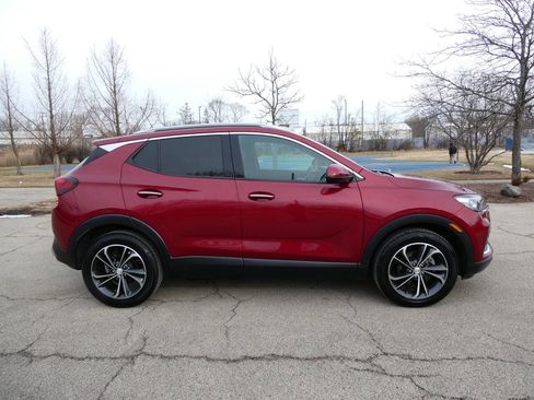 Used 2020 Buick Encore GX Essence image 4