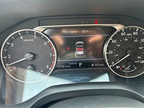 Used 2023 Nissan Rogue SV FWD image 12