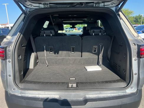 Used 2023 Chevrolet Traverse RS w/ LPO, Floor Liner Package AWD/4WD image 25