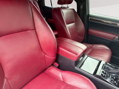 Used 2020 Lexus GX 460 Luxury w/ Luxury Sport Package AWD/4WD image 24