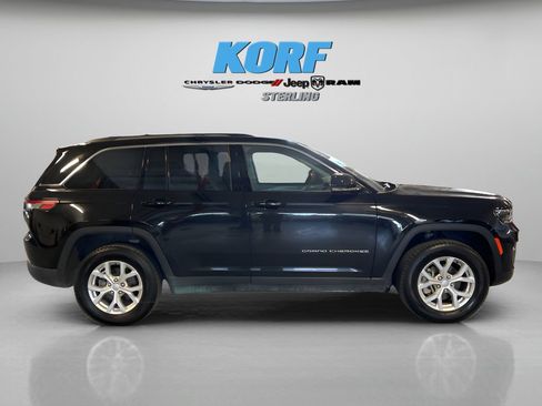 Used 2023 Jeep Grand Cherokee Limited image 4