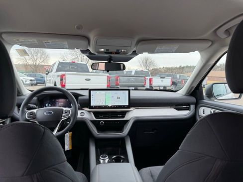 New 2026 Ford Explorer Active image 15