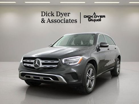 Used 2021 Mercedes-Benz GLC 300 image 6