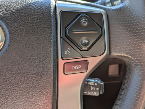 Used 2016 Toyota 4Runner Limited image 28