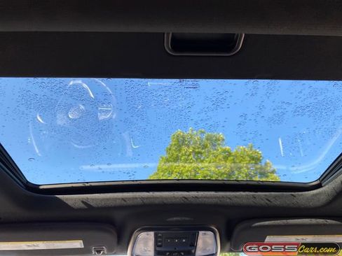 Used 2019 Jeep Grand Cherokee Limited image 15