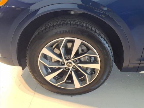 Certified 2023 Audi Q5 2.0T Premium w/ Convenience Package image 8