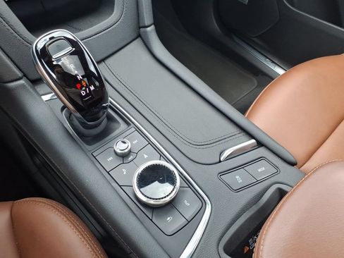 Used 2021 Cadillac XT5 Premium Luxury FWD image 25