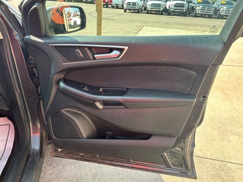 Used 2015 Ford Edge SEL FWD image 16