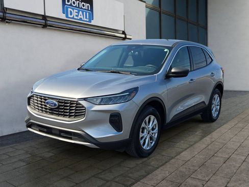 Certified 2023 Ford Escape Active AWD/4WD image 7