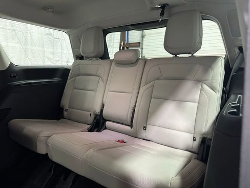 Used 2025 Lincoln Navigator Reserve image 49