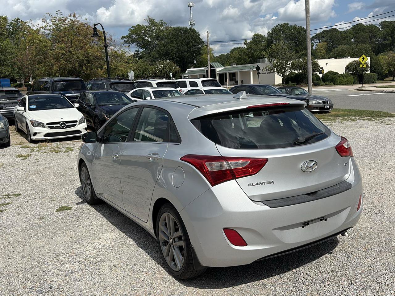 Used 2016 Hyundai Elantra GT FWD image 14