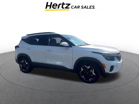 Used 2025 Kia Seltos S image 1