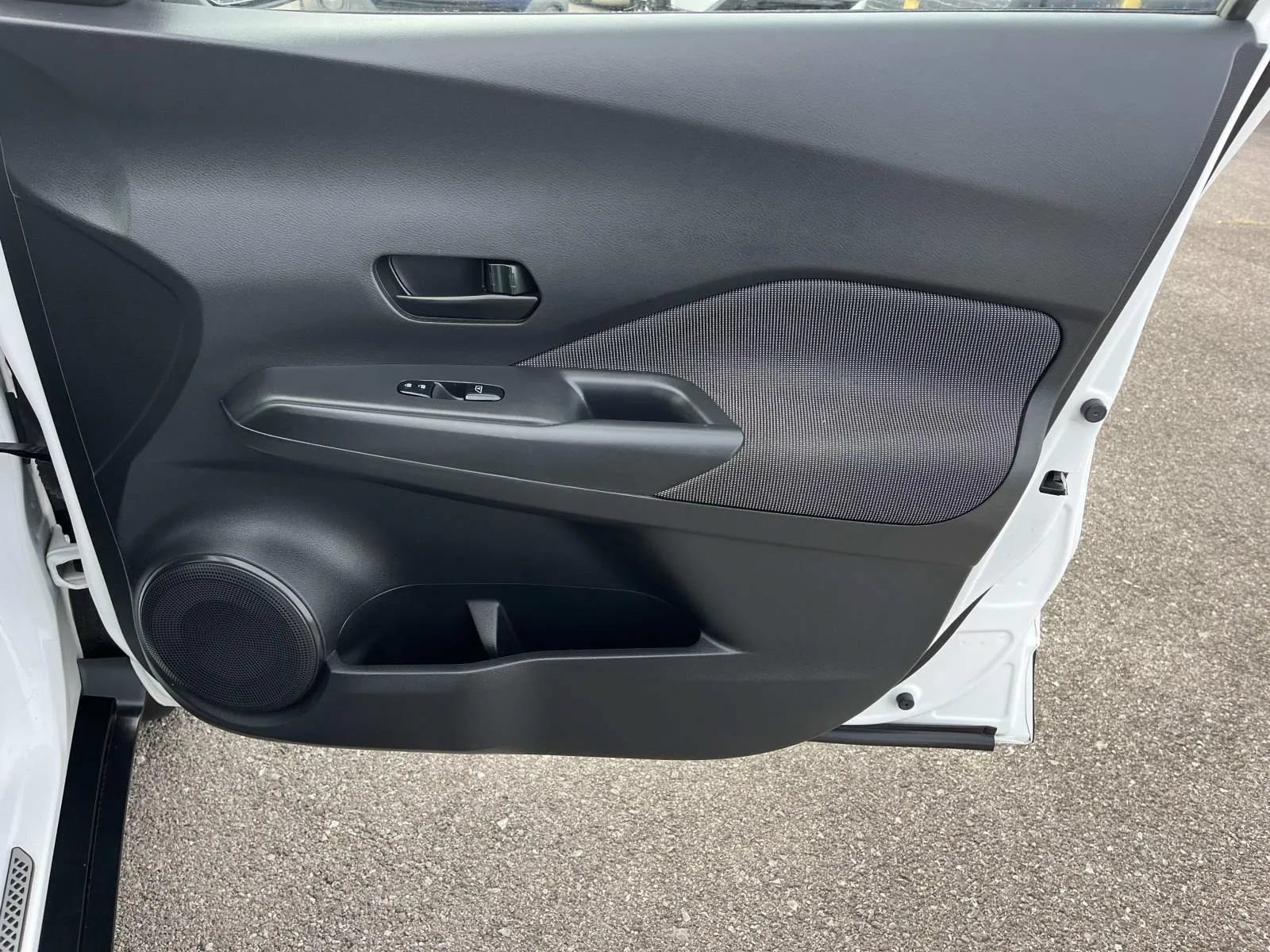 Used 2019 Nissan Kicks S FWD image 24
