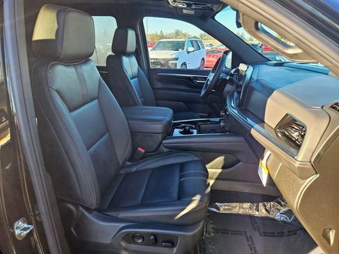 New 2026 Chevrolet Tahoe RST w/ RST Capability Package AWD/4WD image 40