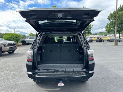 Certified 2022 Toyota 4Runner SR5 Premium w/ Moonroof Package AWD/4WD image 12