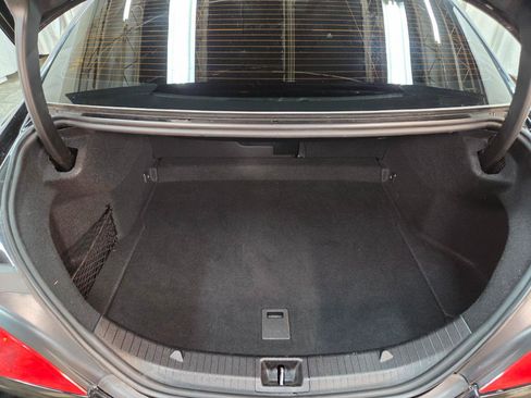 Used 2019 Mercedes-Benz CLA 250 4MATIC image 8