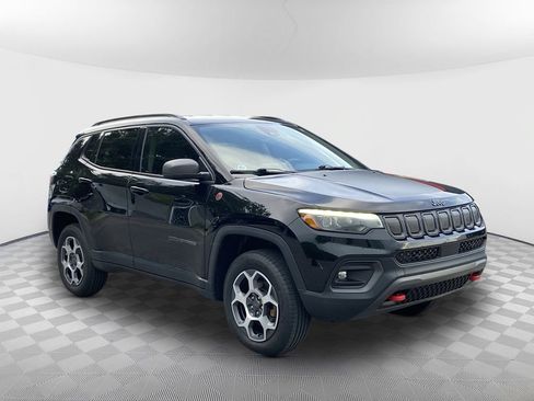 Used 2022 Jeep Compass Trailhawk w/ Trailhawk Elite Group AWD/4WD image 2