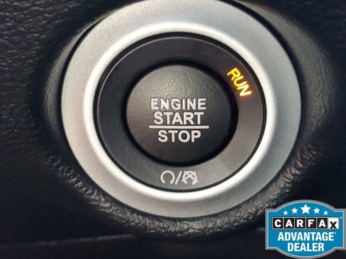 Used 2020 Chrysler Pacifica Touring w/ S Appearance Package image 39