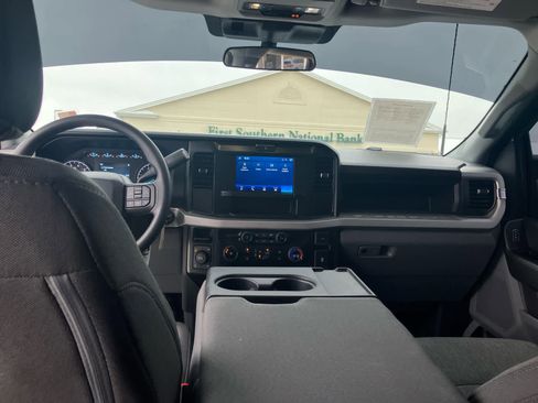 Used 2025 Ford F250 XL w/ STX Appearance Package image 27