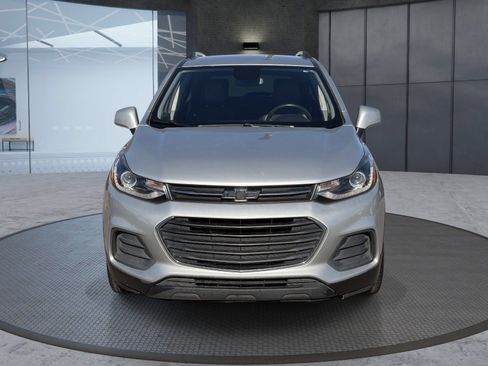 Certified 2022 Chevrolet Trax LT w/ Sport Edition FWD image 9