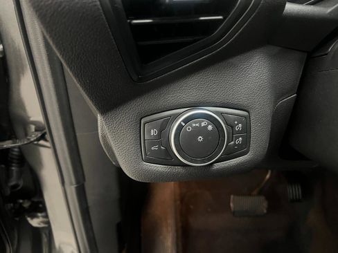 Used 2017 Ford Escape SE w/ Equipment Group 201A FWD image 25